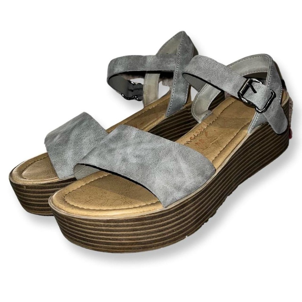 Platform sandals